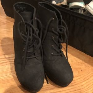 Black heel booties